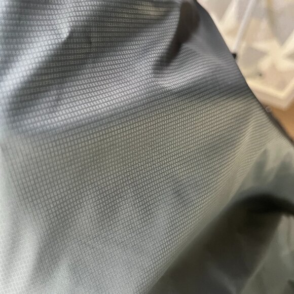 Giordano lightweight jacket with striped lining I Size Small I Black I GUC - Picture 8 of 8